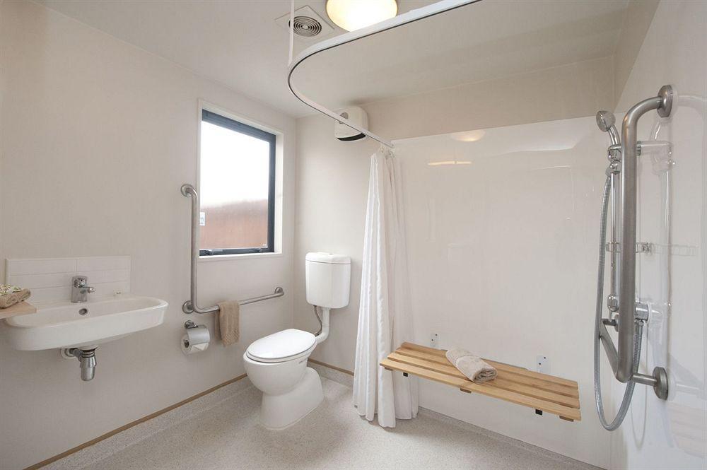 Bella Vista Motel 4*